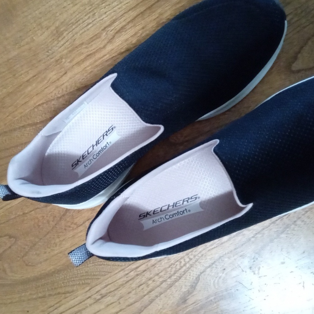 Navy Blue Skechers Sz 10 - Picture 3 of 8
